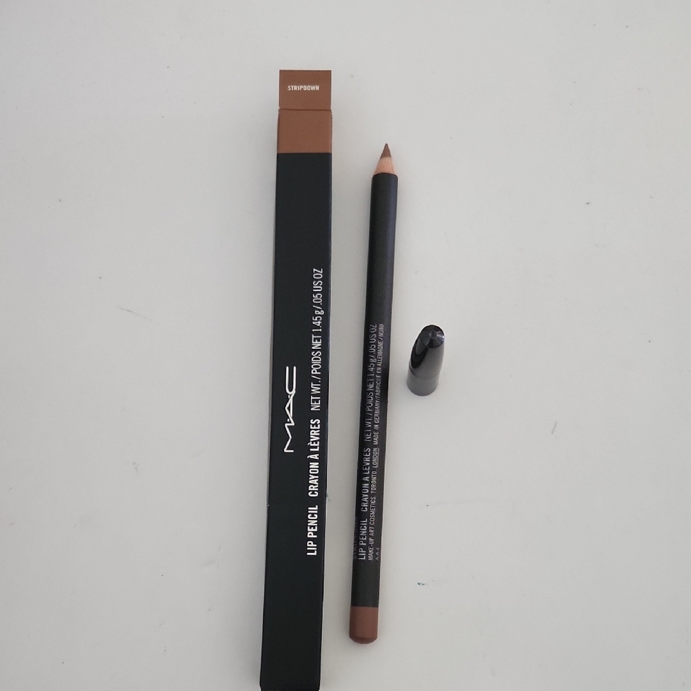 MAC Cosmetics Lip Liner in Cinnamon Brown